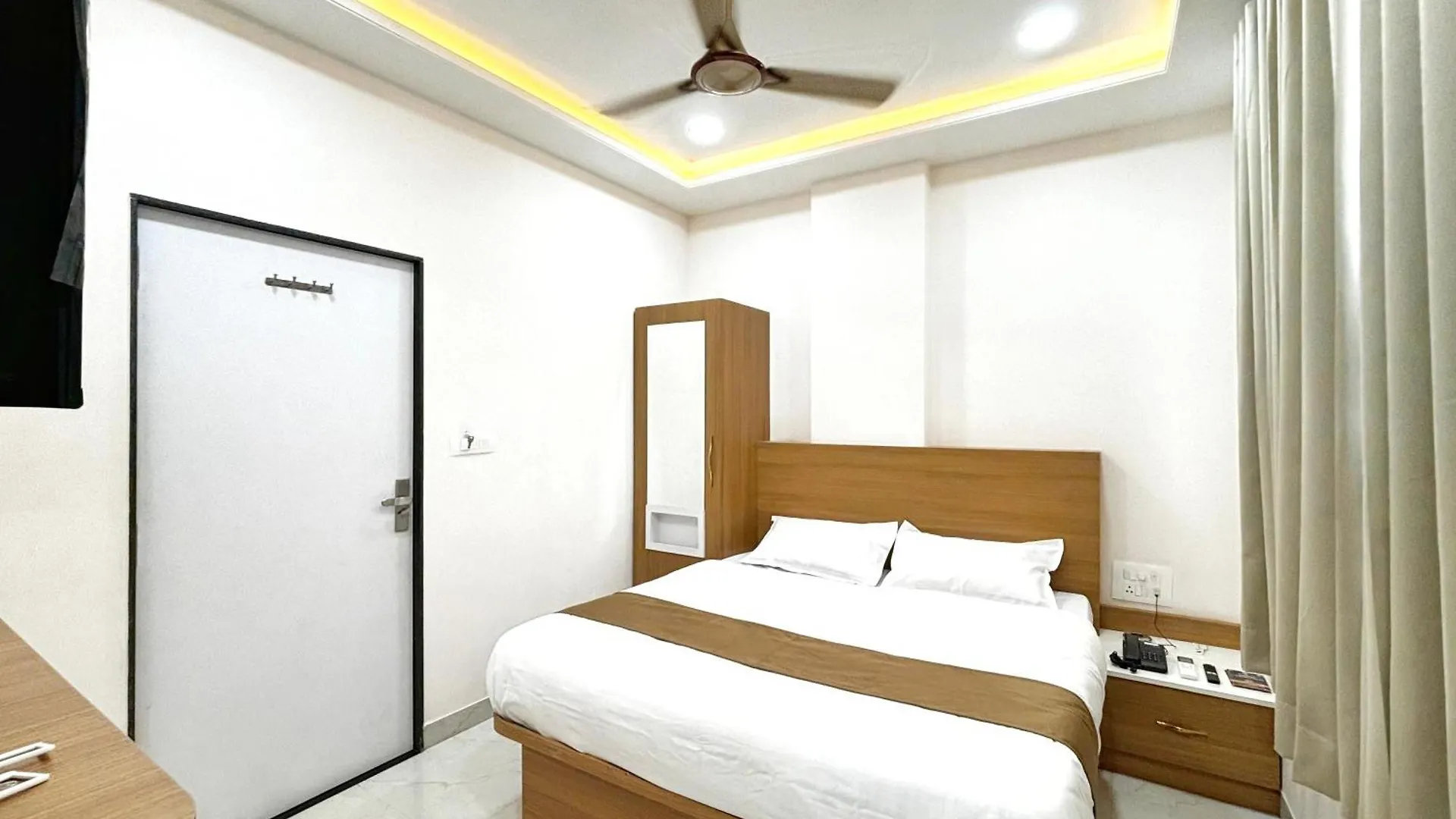 Hotel Serenity Heights Ουνταϊπούρ Ινδία